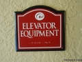 red-elevator-equip-on-wall-interior-rosen